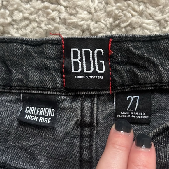 BDG Girlfriend High Rise - Size 27. - Picture 2 of 4